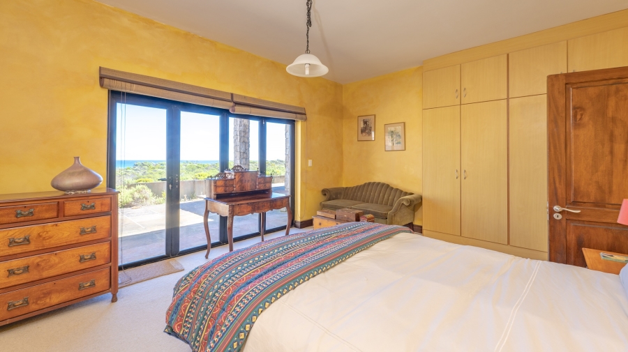 5 Bedroom Property for Sale in Agulhas Western Cape